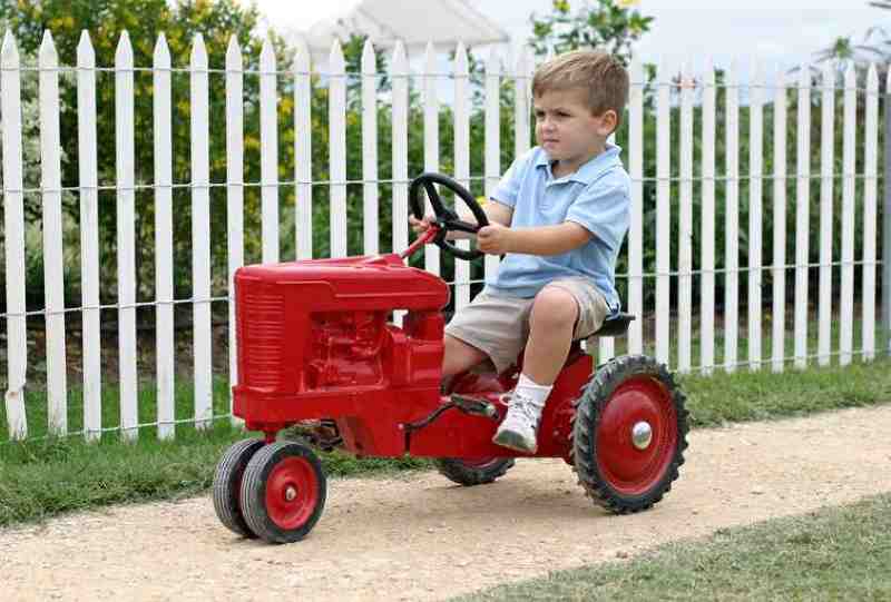 pedal tractor for children